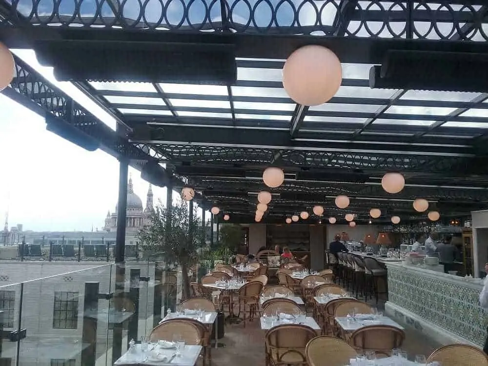 Aspect XL warms a rooftop bar