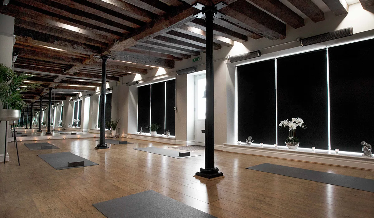 Hot Yoga Studio: Aspect XL3