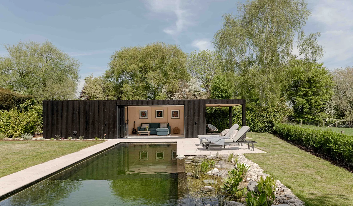 Elegant pool house
